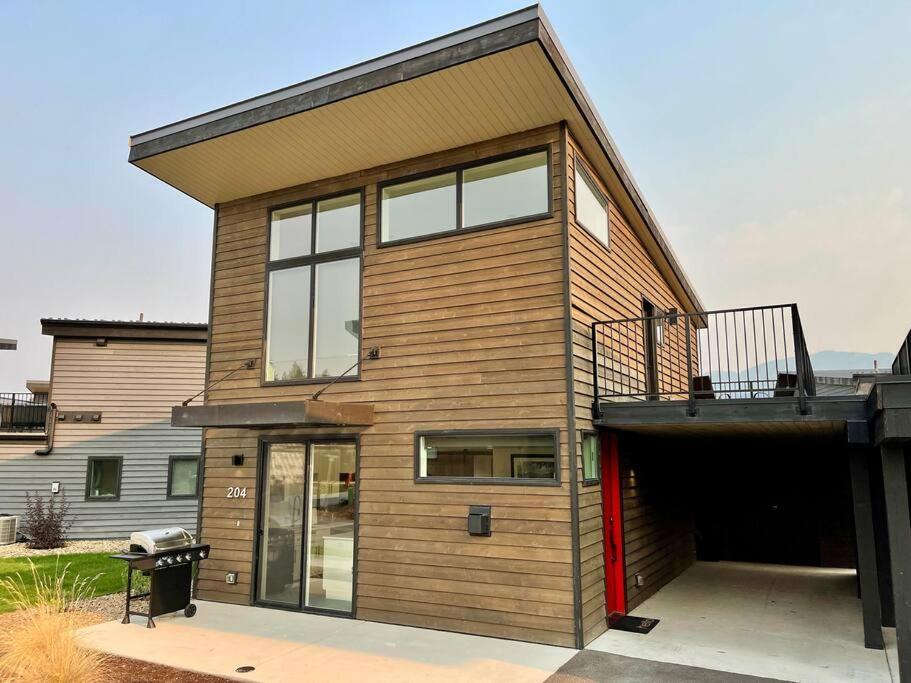 Brand New Upscale Home- Best Location! وايتفيش، مونتانا المظهر الخارجي الصورة