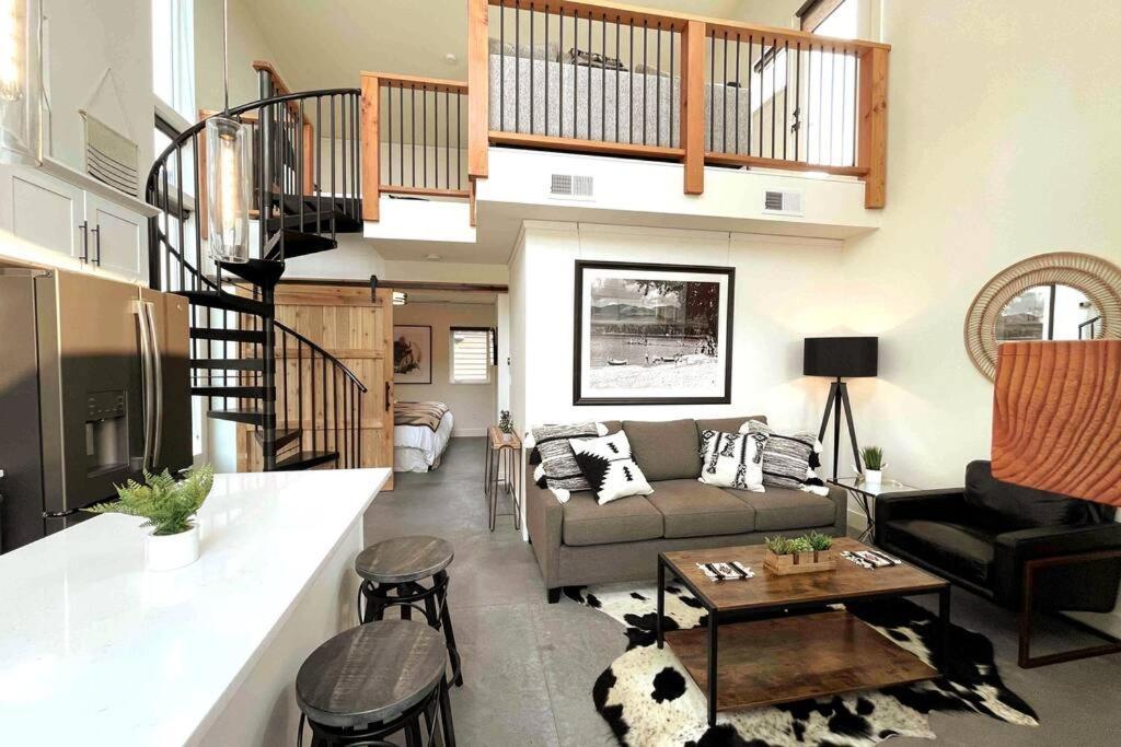 Brand New Upscale Home- Best Location! وايتفيش، مونتانا المظهر الخارجي الصورة