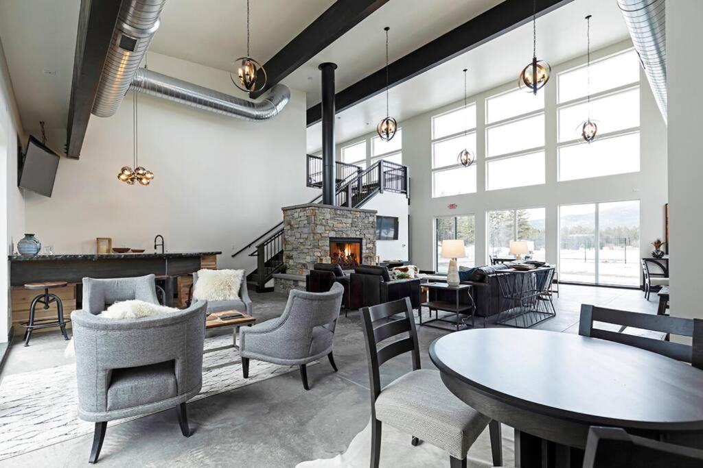 Brand New Upscale Home- Best Location! وايتفيش، مونتانا المظهر الخارجي الصورة