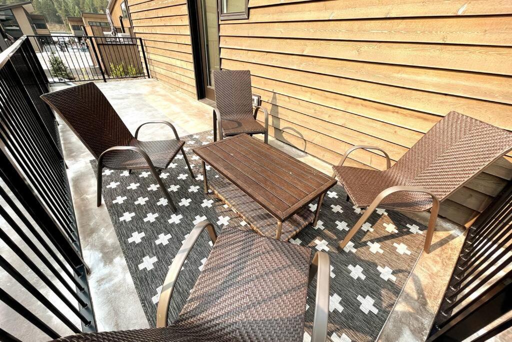 Brand New Upscale Home- Best Location! وايتفيش، مونتانا المظهر الخارجي الصورة