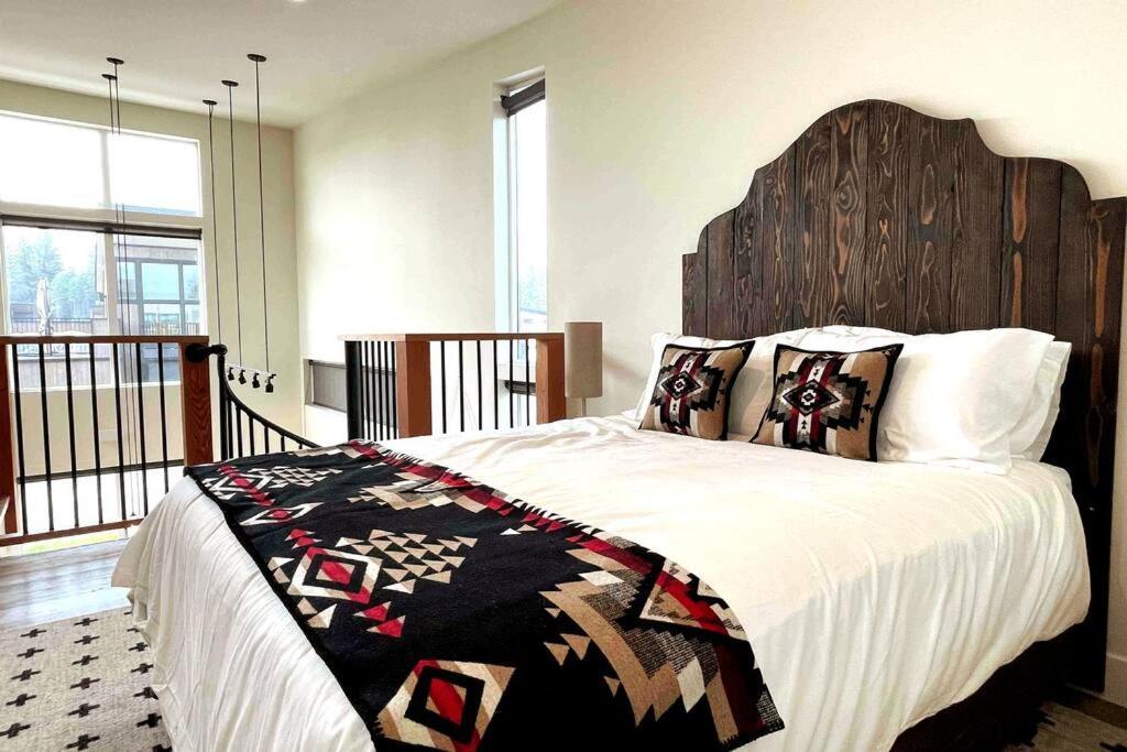Brand New Upscale Home- Best Location! وايتفيش، مونتانا المظهر الخارجي الصورة