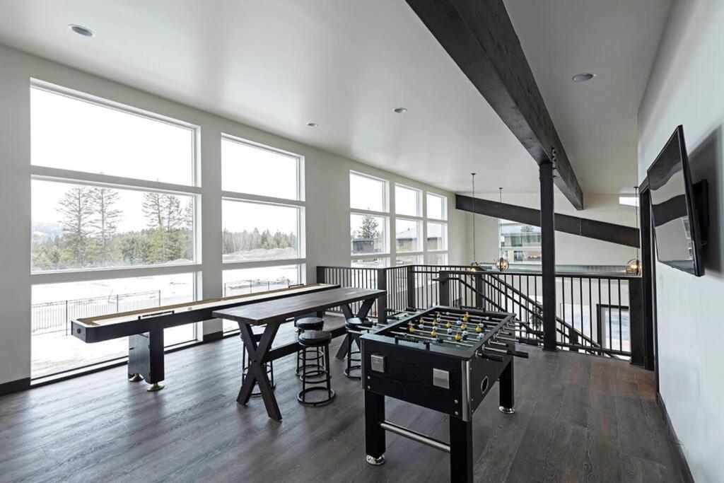 Brand New Upscale Home- Best Location! وايتفيش، مونتانا المظهر الخارجي الصورة